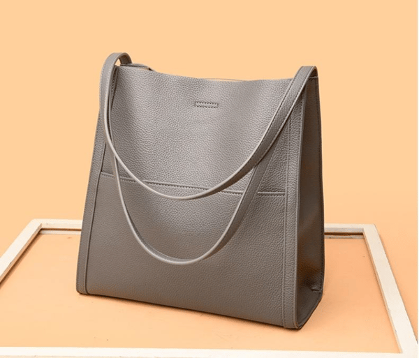 Helen - Classic Leather Shoulder Bag